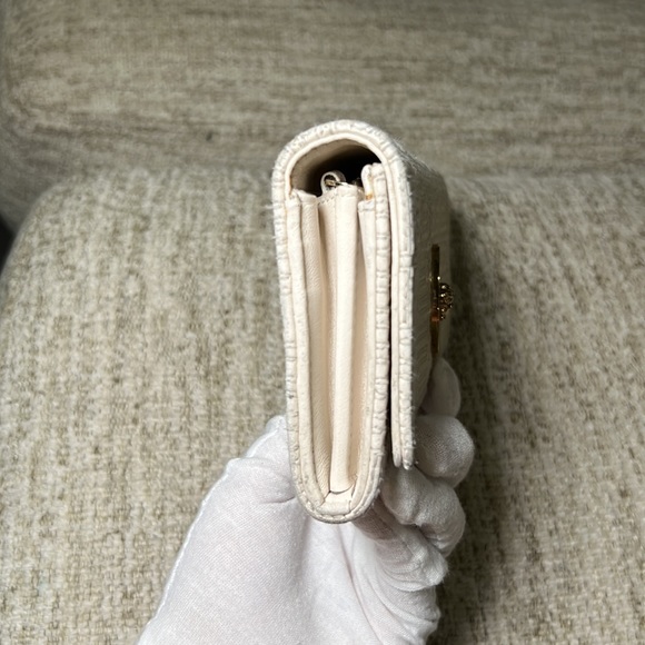 Live: Versace Leather Quilted Medusa Long Wallet WOC. 100% Authentic - Picture 10 of 14